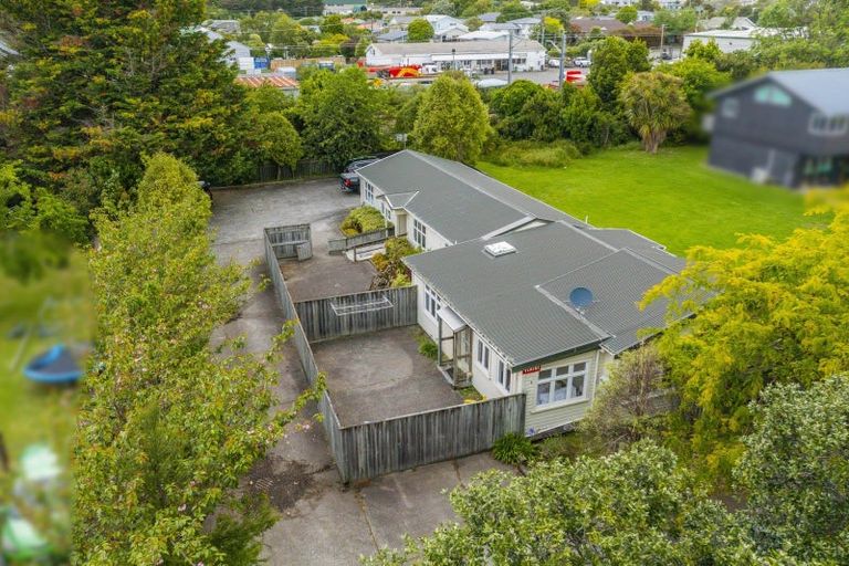 Photo of property in 84 Amohia Street, Paraparaumu, 5032