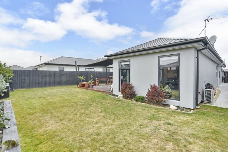 Photo of property in 8/21 Blakes Road, Belfast, Christchurch, 8051
