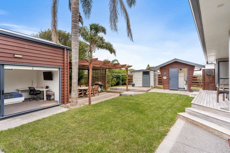 Photo of property in 13 Given Grove, Pauanui, Hikuai, 3579