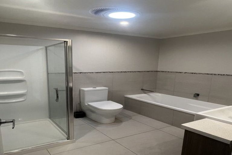 Photo of property in 12 Riviera Drive, Flat Bush, Auckland, 2019