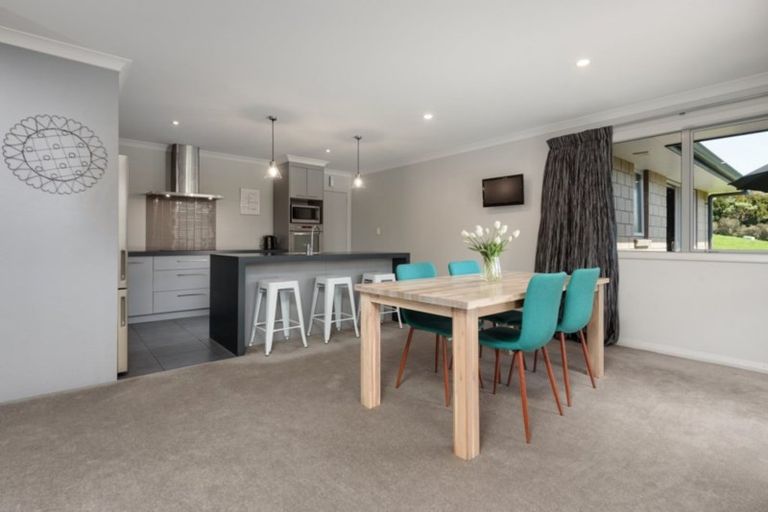 Photo of property in 4 Falcon Drive, Welcome Bay, Tauranga, 3112