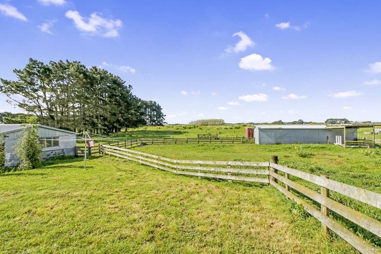 Photo of property in 82 Himatangi Beach Road, Himatangi, Foxton, 4891