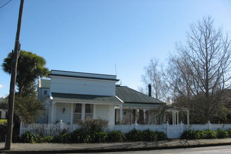 Photo of property in 174 Main Street, Greytown, 5712