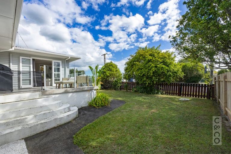 Photo of property in 17 Tapu Road, Huapai, Kumeu, 0810