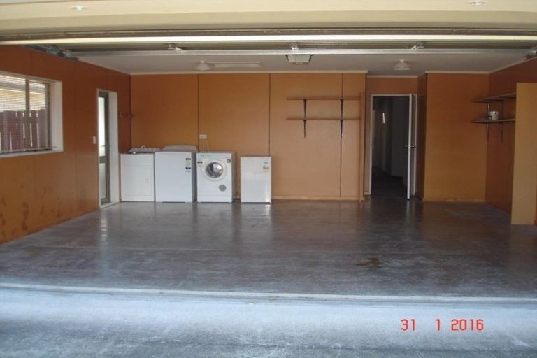 Photo of property in 51 Gandalf Crescent, Paraparaumu, 5032