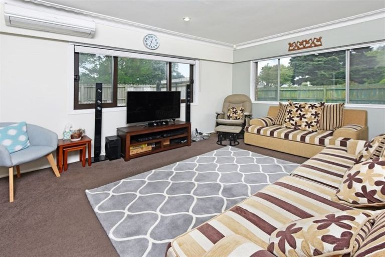 Photo of property in 1/215 Saint George Street, Papatoetoe, Auckland, 2025