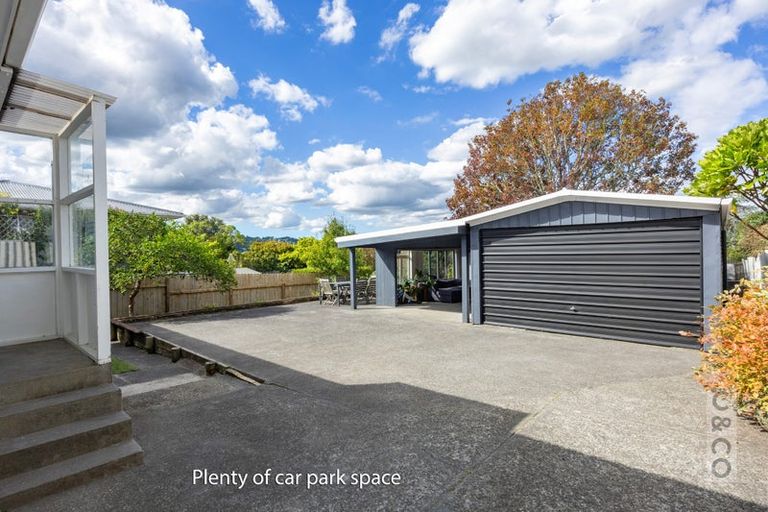 Photo of property in 17 Tapu Road, Huapai, Kumeu, 0810