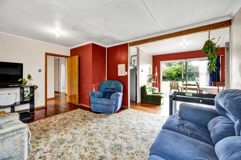 Photo of property in 55 Collingwood Street, Eltham, 4322