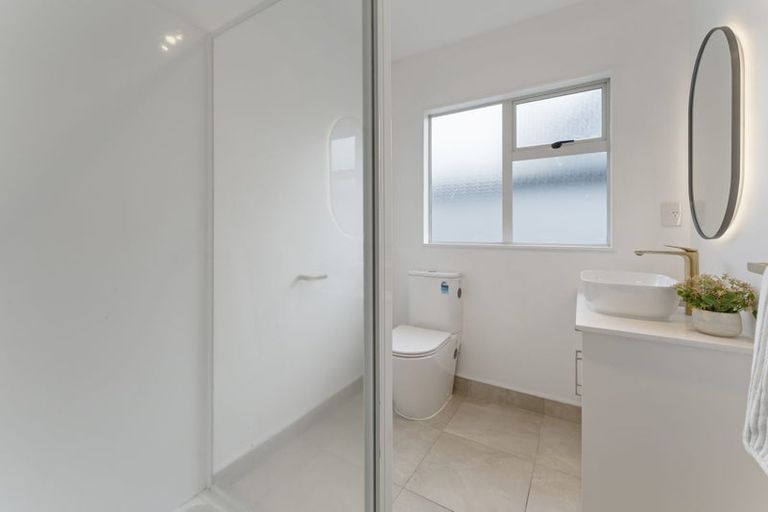 Photo of property in 13a Becroft Drive, Forrest Hill, Auckland, 0620