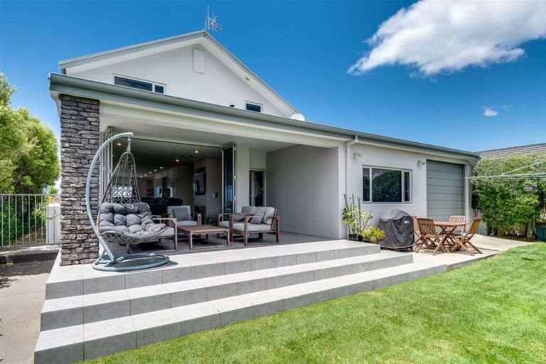 Photo of property in 122 North Shore Road, Eskdale, Napier, 4182