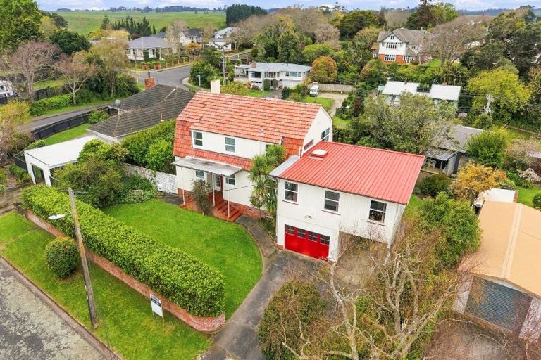 Photo of property in 3 Dickson Crescent, Saint Johns Hill, Whanganui, 4500