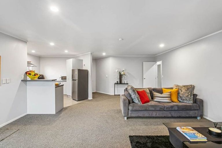 Photo of property in 11b O'halloran Road, Howick, Auckland, 2014