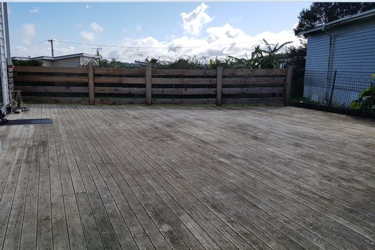 Photo of property in 36 Sohlue Place, Oteha, Auckland, 0632