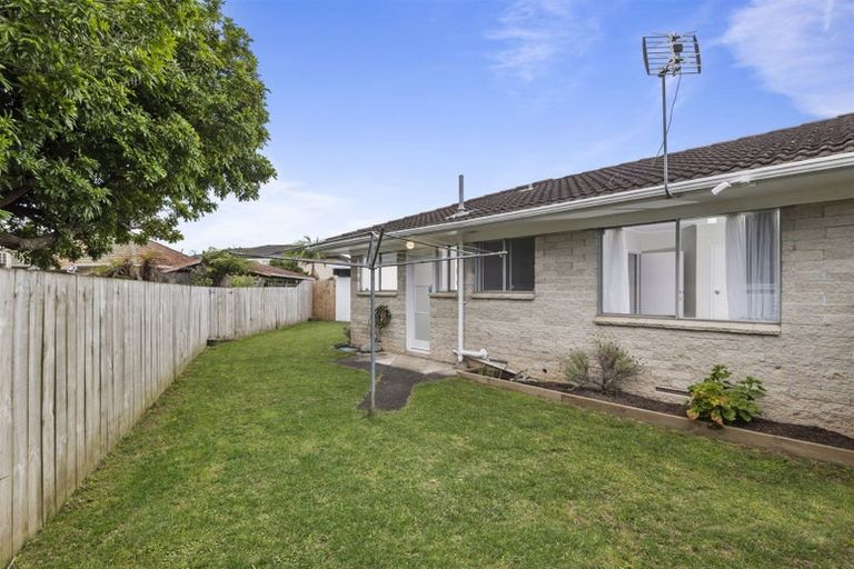 Photo of property in 1/17a Rose Road, Papatoetoe, Auckland, 2025
