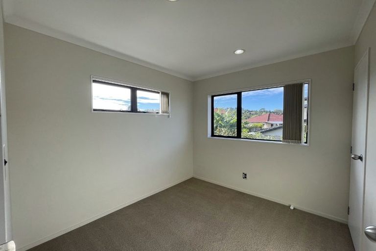Photo of property in 65 Keri Vista Rise, Papakura, 2110