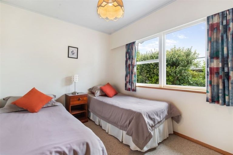 Photo of property in 19 Kimball Place, Johnsonville, Wellington, 6037