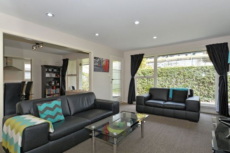 Photo of property in 2/12 Halton Street, Strowan, Christchurch, 8052