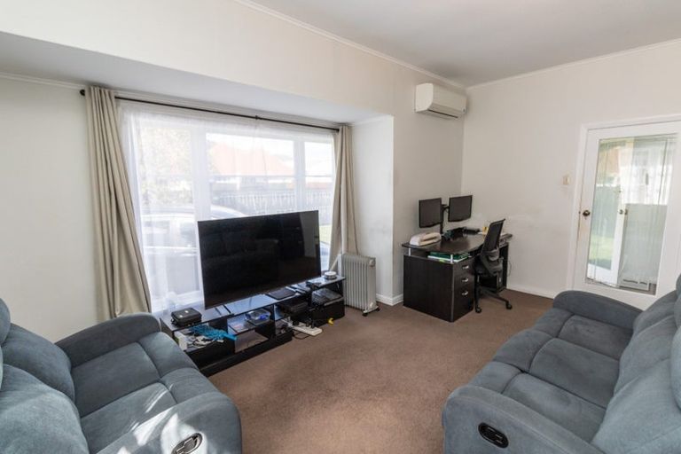 Photo of property in 49 Waiwhetu Road, Waiwhetu, Lower Hutt, 5010