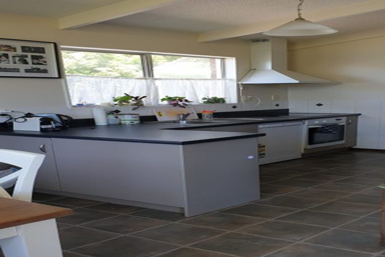 Photo of property in 16 Villa Place, Bell Block, New Plymouth, 4312