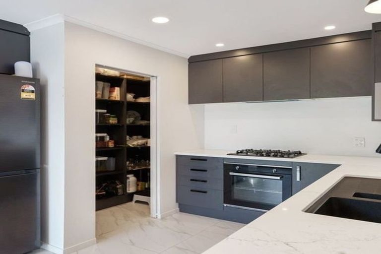 Photo of property in 98 Santa Monica Drive, Papamoa Beach, Papamoa, 3118