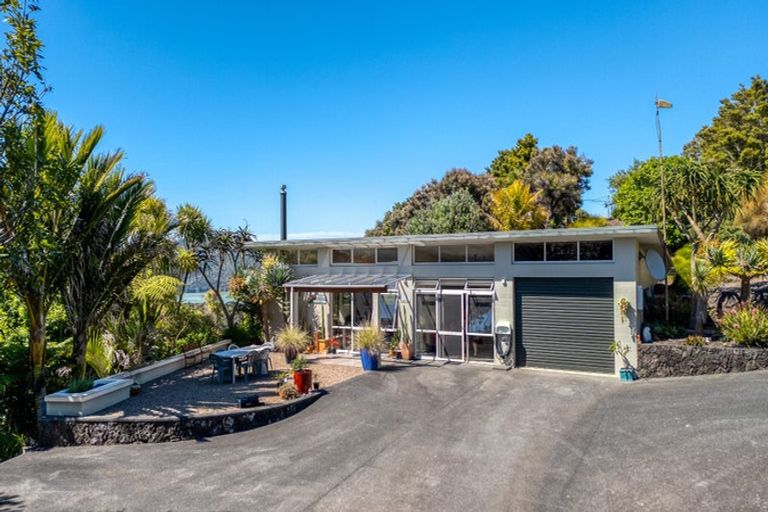 Photo of property in 5358 Russell-whakapara Road, Russell, 0272