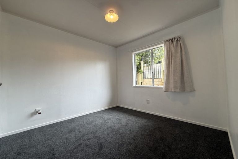 Photo of property in 37 Taurus Crescent, Beach Haven, Auckland, 0626