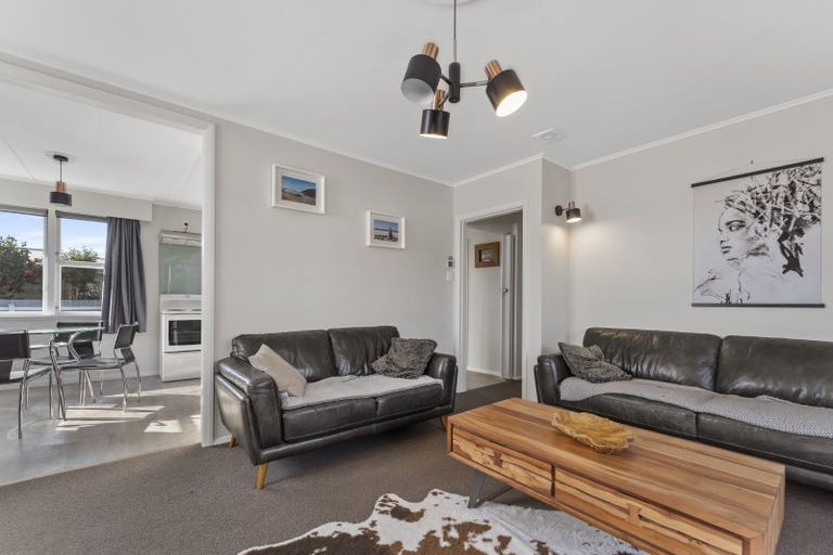 Photo of property in 15 Karina Crescent, Redwoodtown, Blenheim, 7201