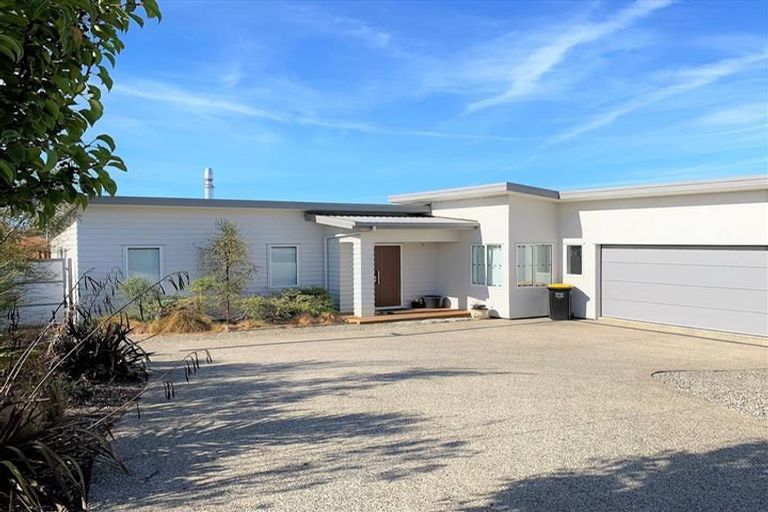 Photo of property in 81 Mapua Drive, Mapua, 7005