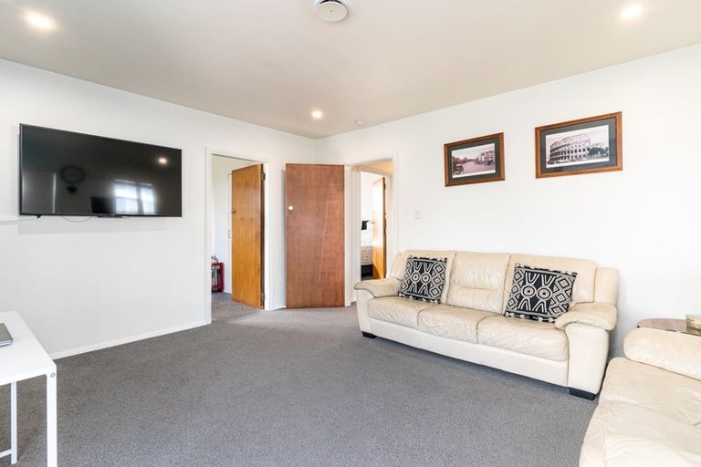 Photo of property in 25 Clyde Crescent, Roslyn, Palmerston North, 4414