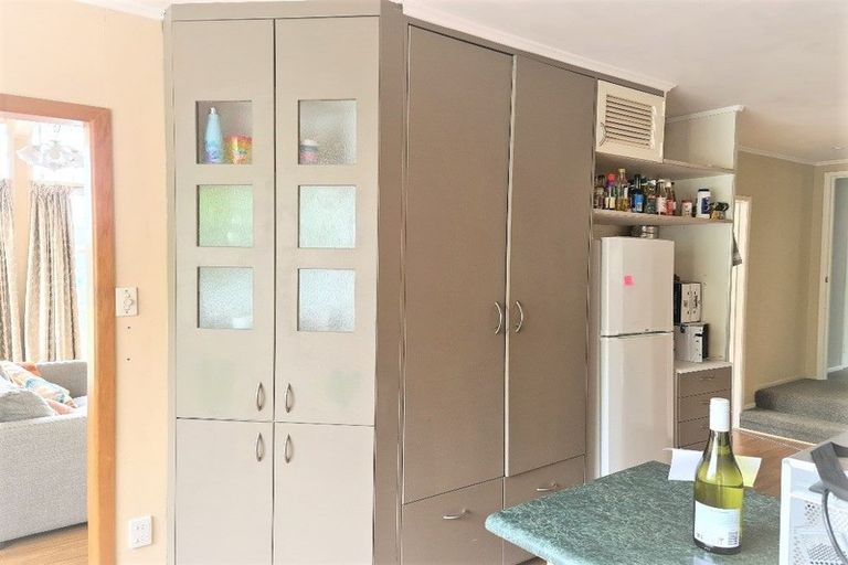 Photo of property in 1 Rosalind Road, Glenfield, Auckland, 0629