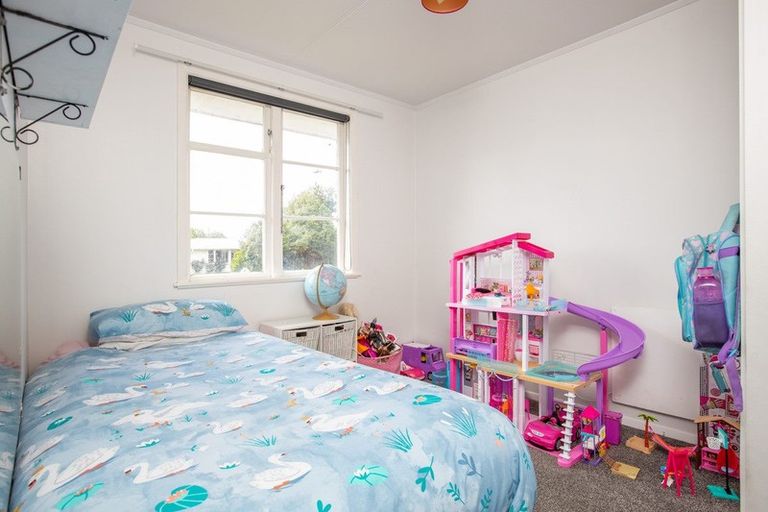 Photo of property in 5 Madden Place, Solway, Masterton, 5810