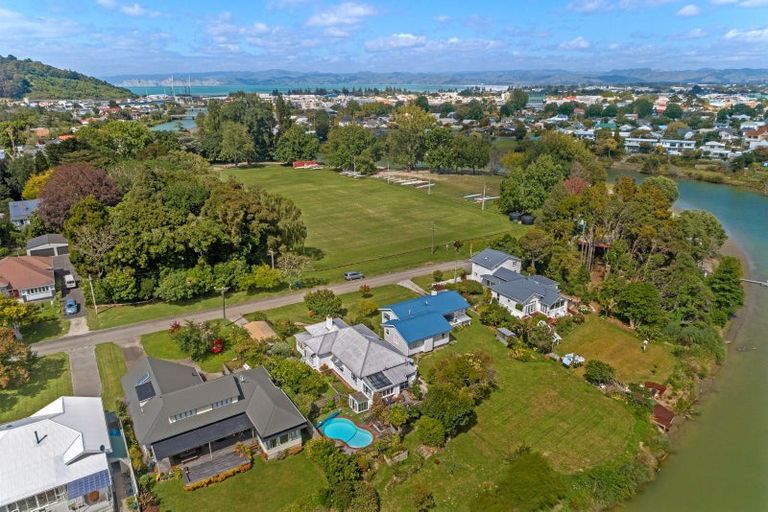 Photo of property in 16 Score Road, Inner Kaiti, Gisborne, 4010