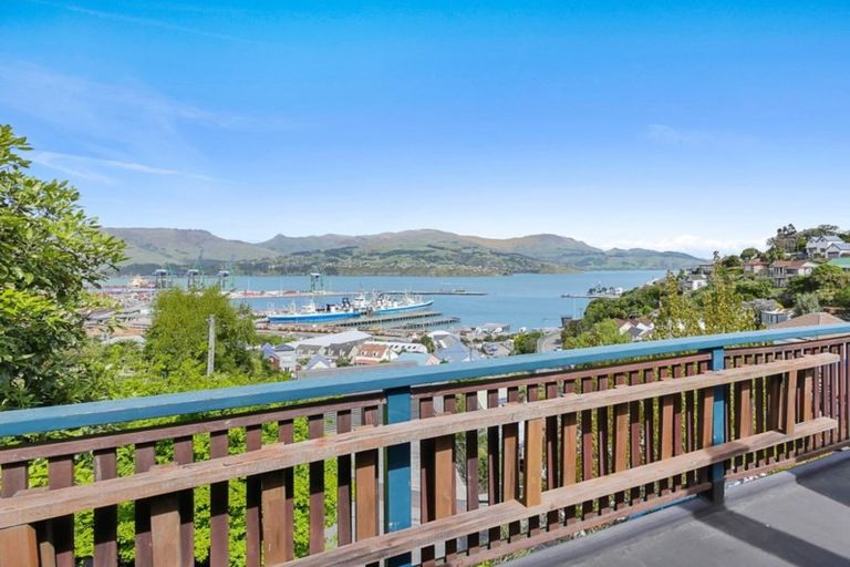 Photo of property in 37 Jacksons Road, Lyttelton, 8082