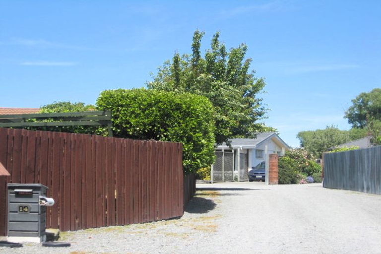 Photo of property in 14 De Bloge Place, Burwood, Christchurch, 8061