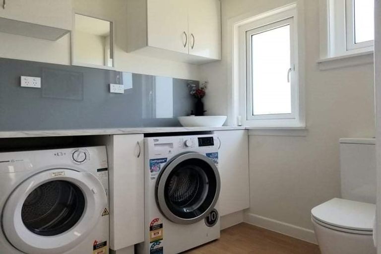 Photo of property in 8a Pharazyn Street, Gonville, Whanganui, 4500