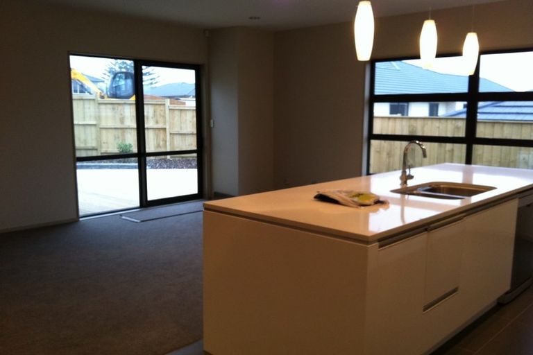 Photo of property in 77 Westgate Drive, Massey, Auckland, 0614