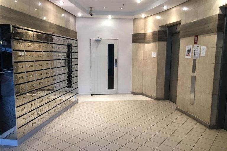 Photo of property in Orange Apartments/victoria Centr, 709/169 The Terrace, Wellington Central, Wellington, 6011