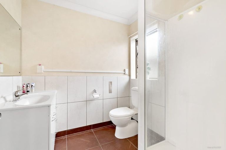 Photo of property in 19 Walter Haddrell Crescent, Flat Bush, Auckland, 2016