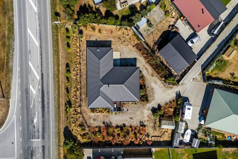 Photo of property in 21 Frye Crescent, Albert Town, Wanaka, 9305