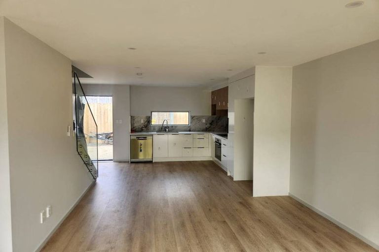 Photo of property in 25 Friesian Drive, Mangere, Auckland, 2022