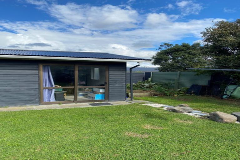 Photo of property in 6 Karamea Crescent, Kelvin Grove, Palmerston North, 4414