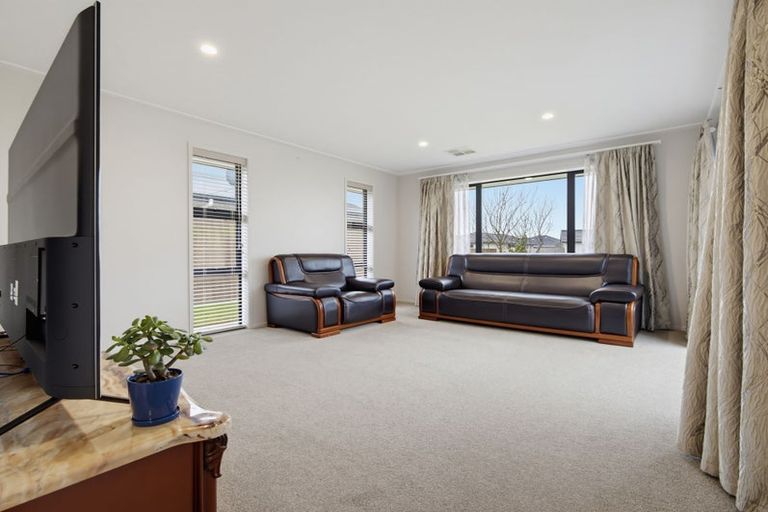 Photo of property in 27 Costello Drive, Ngatea, 3503