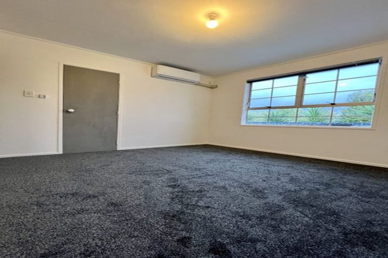 Photo of property in 31 Lyren Place, Half Moon Bay, Auckland, 2012