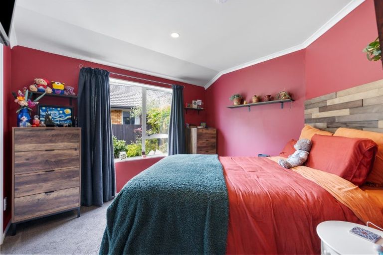 Photo of property in 25b Welsford Street, Woodend, 7610