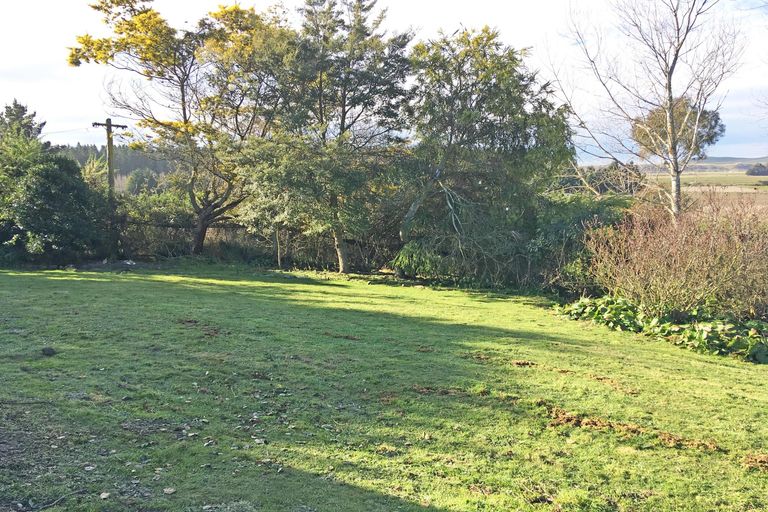 Photo of property in 14 Bluff Hill Road, Waianakarua, Oamaru, 9495