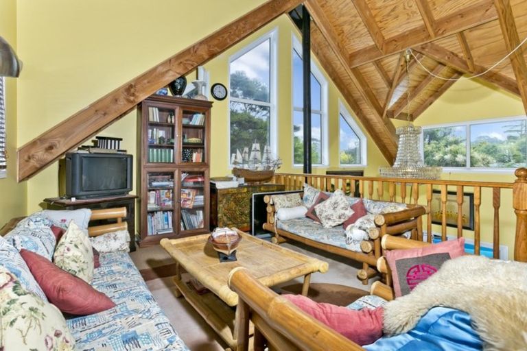 Photo of property in 26 Wicklam Lane, Greenhithe, Auckland, 0632