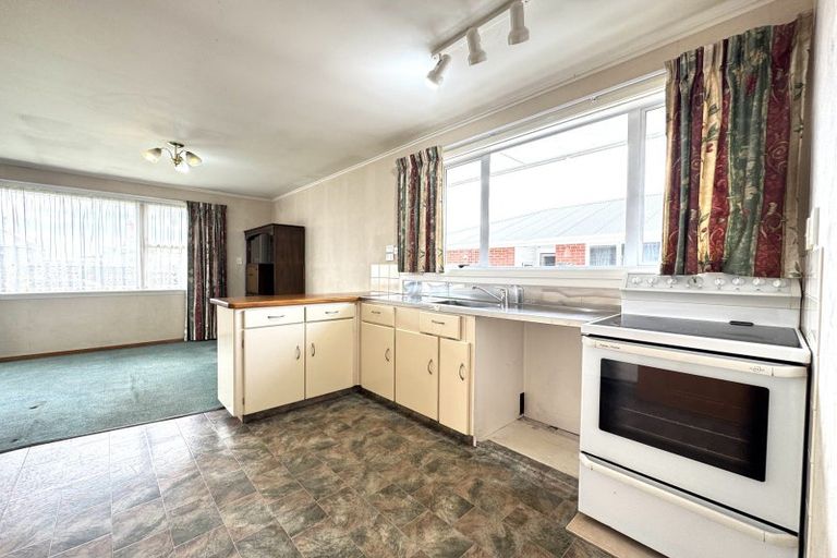 Photo of property in 56 Raymond Street, West End, Timaru, 7910