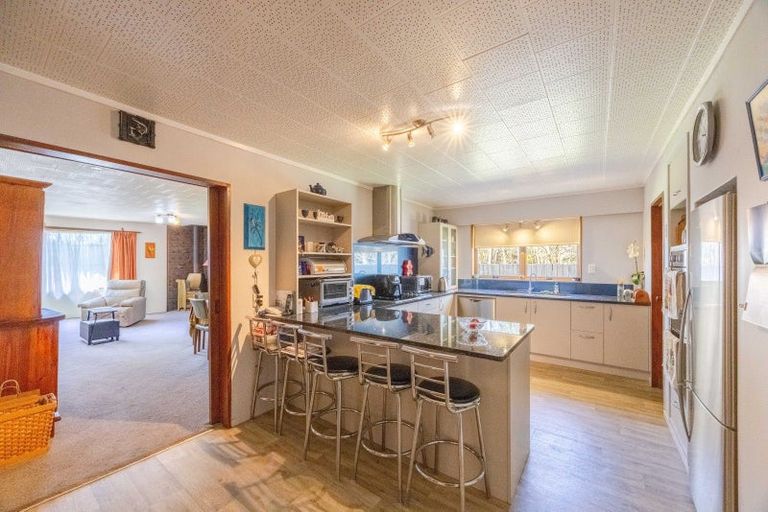 Photo of property in 87 Porangahau Road, Waipukurau, 4200