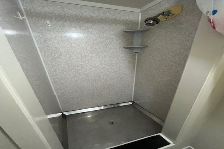 Photo of property in 24 Stanley Road, Glenfield, Auckland, 0629