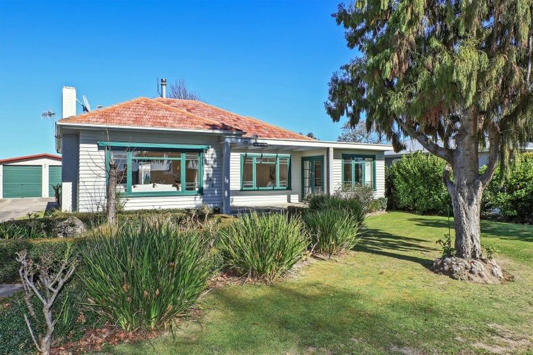 Photo of property in 99 Havelock Road, Havelock North, 4130
